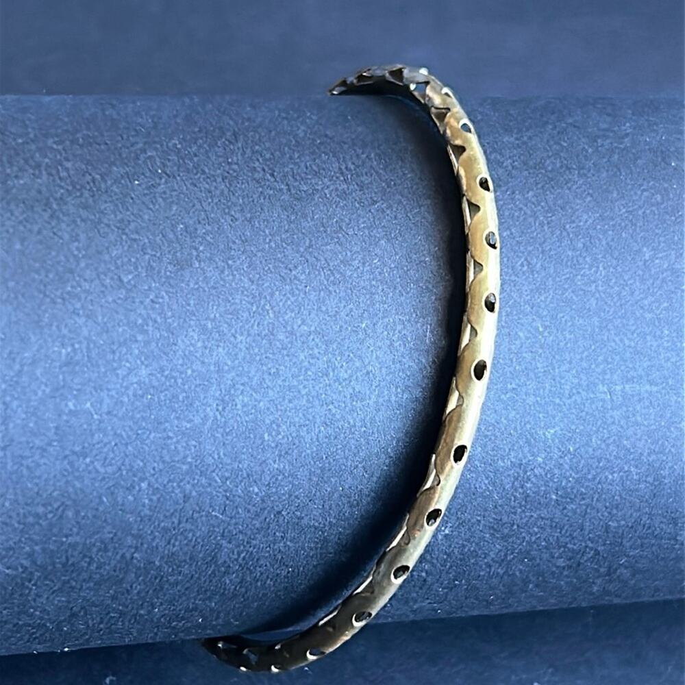 Women’s vintage gold tone unique patterned hollow bangle bracelet one‎ size
